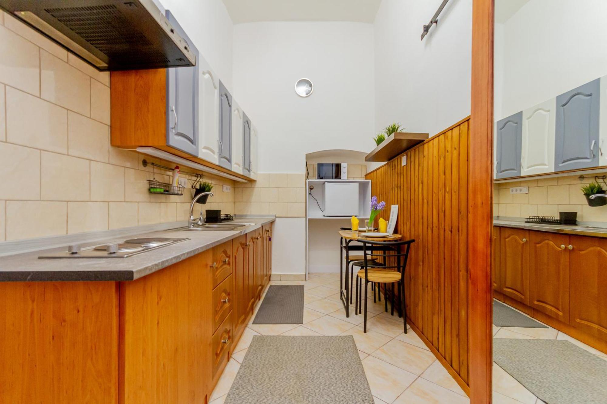 With Good Transport Links 3 * Budapest